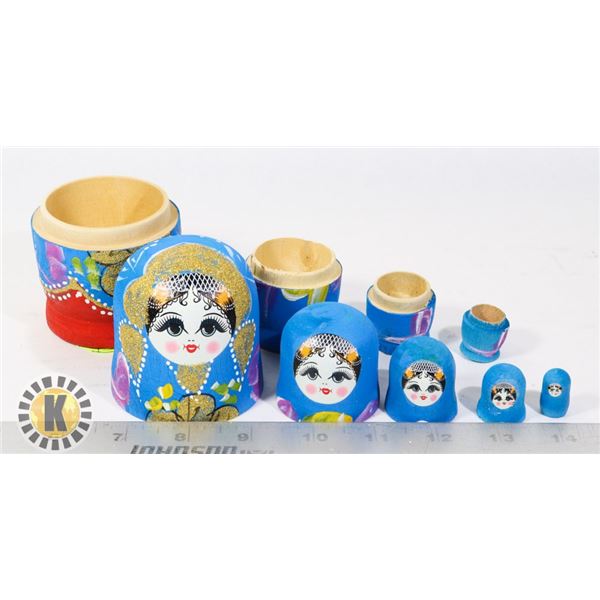 5PC NESTING DOLL SET