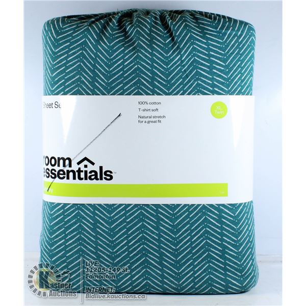 ROOM ESSENTIALS JERSEY TWIN XL SHEET SET.