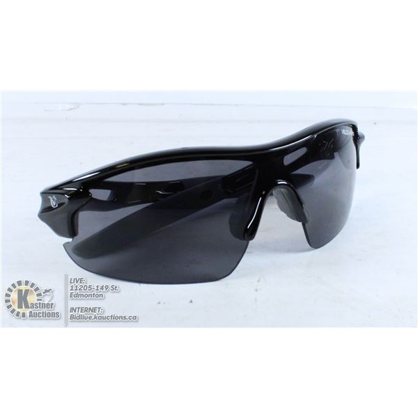 VELO CHAMPION GLASSES.