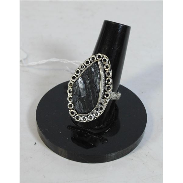 #279-NATURAL TOURMALINE RING (RAW) SIZE 10