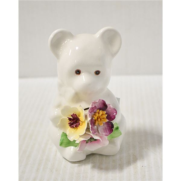 STAFFORDSHIRE CHINA BEAR