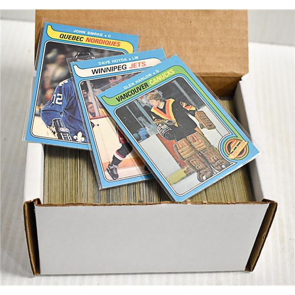 250 X  HOCKEY CARDS 1975-76 ESTATE