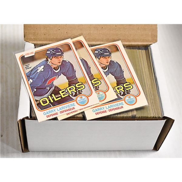 250 X  HOCKEY CARDS 1981 TO 1982 ESTATE
