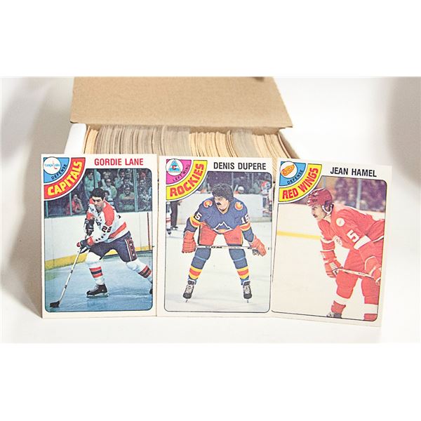 270 X  HOCKEY CARDS 1978-79 ESTATE