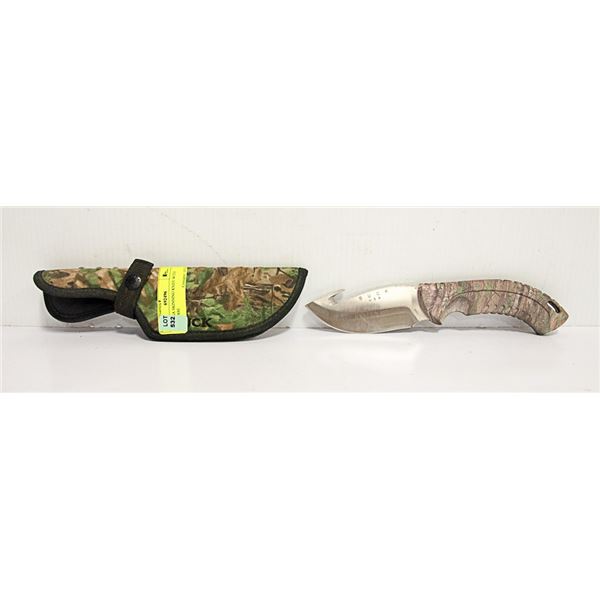 BUCK USA SKINNING KNIFE WITH CAMO CASE