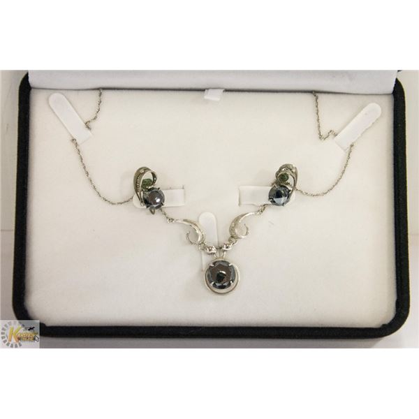 SILVER TONED NECKLACE & EARRING SET WITH DARK