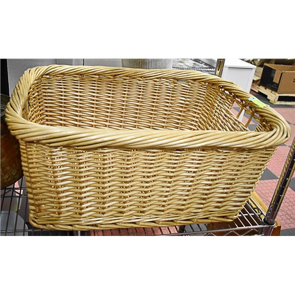 LARGE WICKER BASKET 25" X 19"