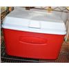 Image 1 : LARGE RUBBERMAID CAMPING COOLER