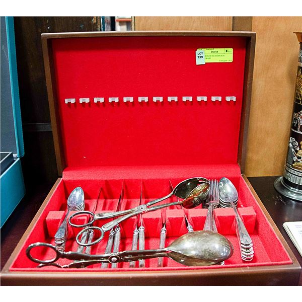 WOOD BOX OF SILVERPLATE DINNERWARE