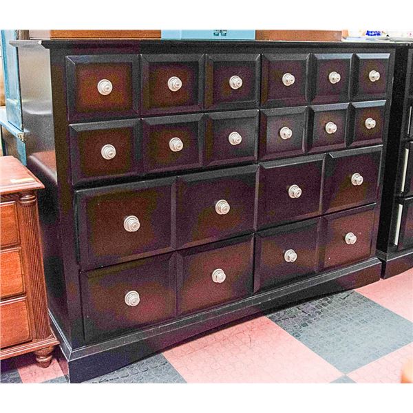 LARGE WOOD TONE 8 DRAWER DRESSER