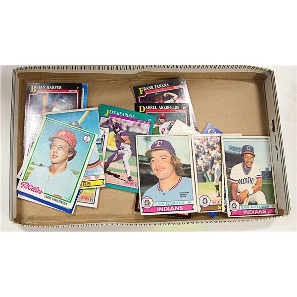 LOT OF OLD BASEBALL CARDS