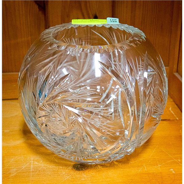 HEAVY PIN WHEEL CRYSTAL VASE