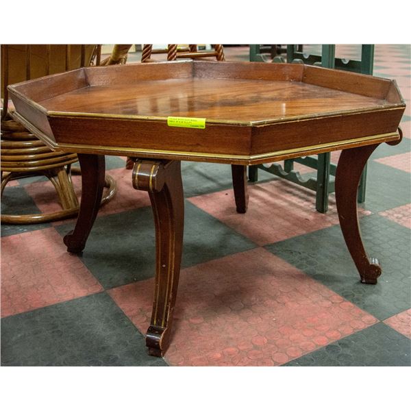 VINTAGE WOOD SHIPS WHEEL TABLE  36" X 36" X 20.5"T