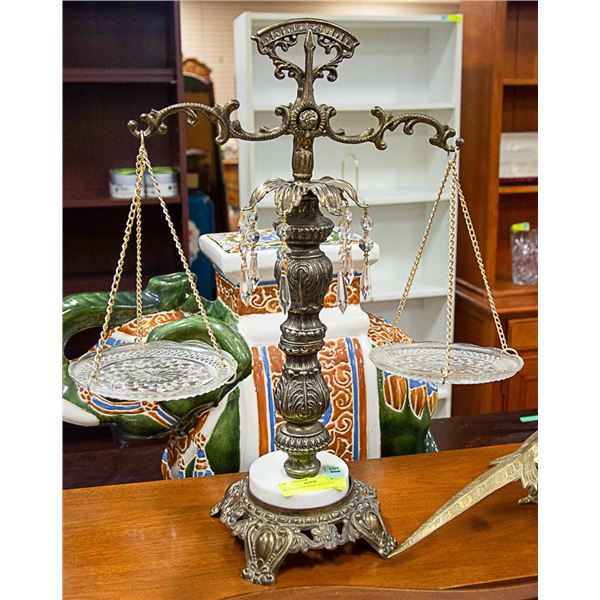 BRASS SCALE WITH CRYSTALS