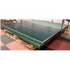 Image 1 : PING PONG TABLE ****AS IS ****