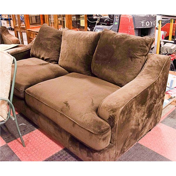 LARGE BROWN FABRIC SOFA AND SECTIONAL