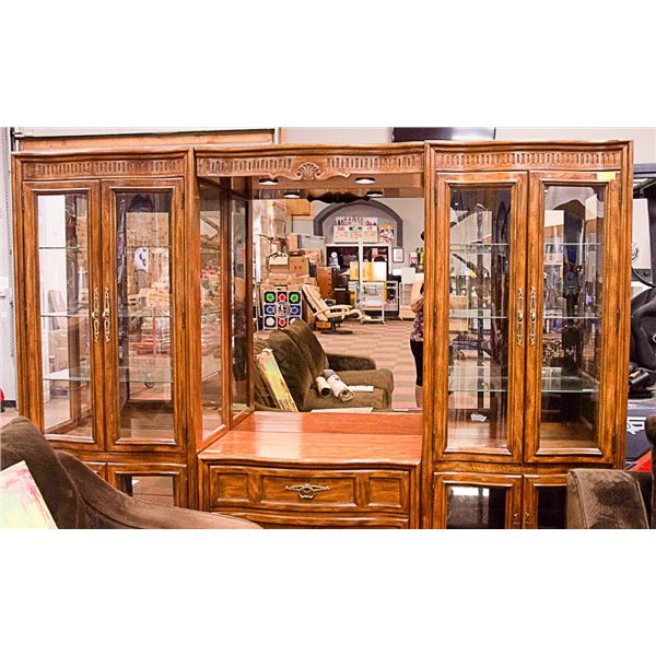 DREXEL SOLID WOOD CHINA CABINET