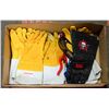 Image 1 : BOX WITH 3 PAIRS OF WELDERS GLOVES (SIZE 9 &