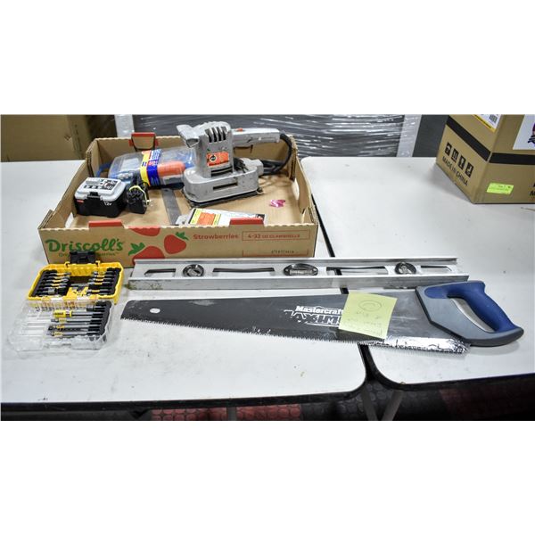 LOT OF TOOLS RYOBI 12 CHARGER