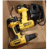 Image 1 : DEWALT CORDLESS SCREW GUN & DRILL W/ 2 BATTERIES