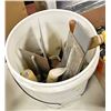 Image 1 : BUCKET OF TROWELS