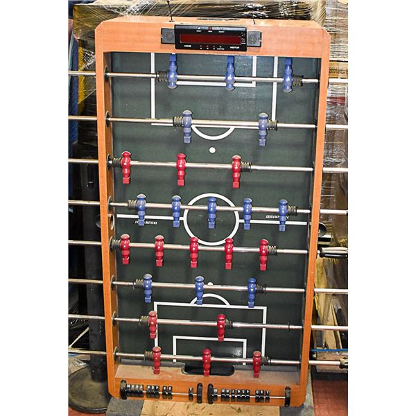 FOOSEBALL TABLE