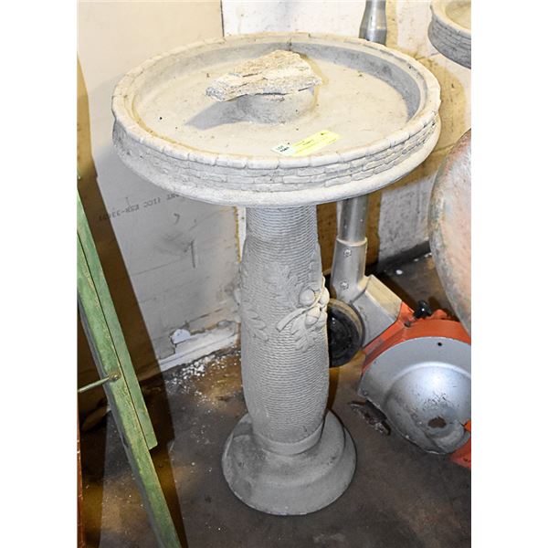 CONCRETE BIRDBATH 15" X 23"