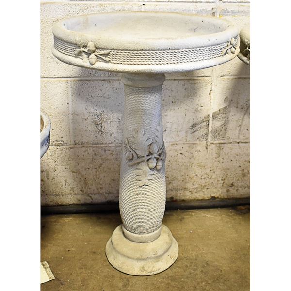 CONCRETE BIRDBATH 16" X 23"