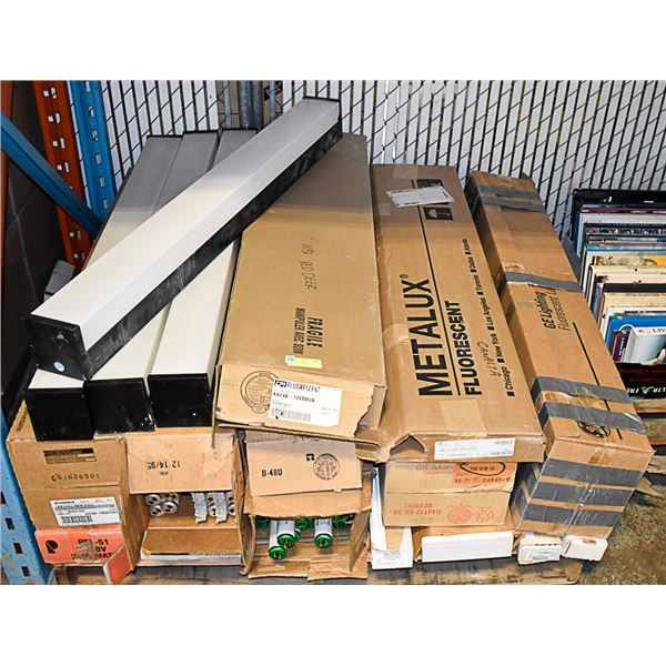 PALLET OF COMMERCIAL LIGHTING ITEMS