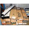 Image 1 : PALLET OF COMMERCIAL LIGHTING ITEMS