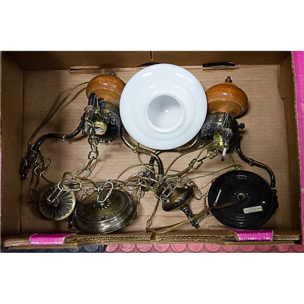 PAIR OF WESTERN DESIGNED WOOD BASE RETRO HANGING