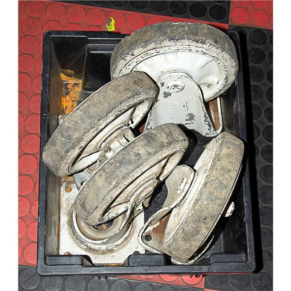 TOTE WITH 4 LARGE HARD TIRE CASTOR WHEELS