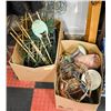 Image 1 : 2 BOXES OF GARDEN ITEMS INCLUDING PLANT TRELLIS,