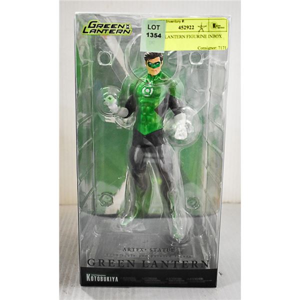 GREEN LANTERN FIGURINE IN BOX DC