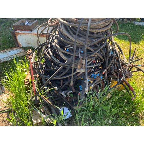 Pallet - Assorted hoses