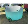 Image 1 : 1100 Gal. Plastic water tank