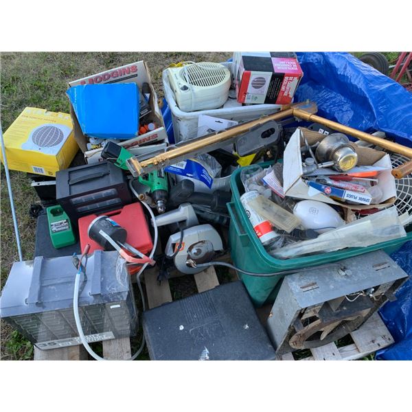 Pallet of hand tools