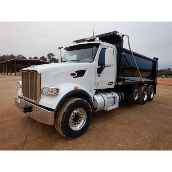2021 PETERBILT 567 Dump Truck