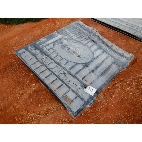 GREAT BEAR 14' BI-PARTING GATE