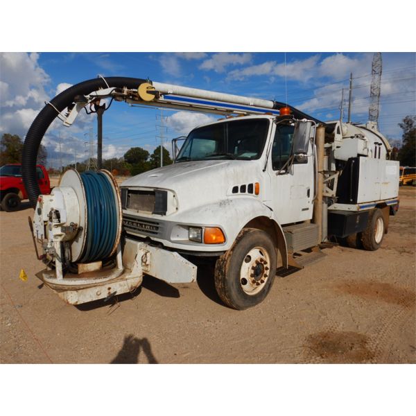 2004 STERLING ACTERRA Vacuum Truck