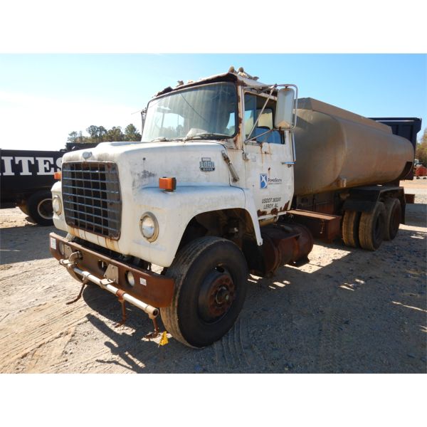 1985 FORD 8000 Water Truck