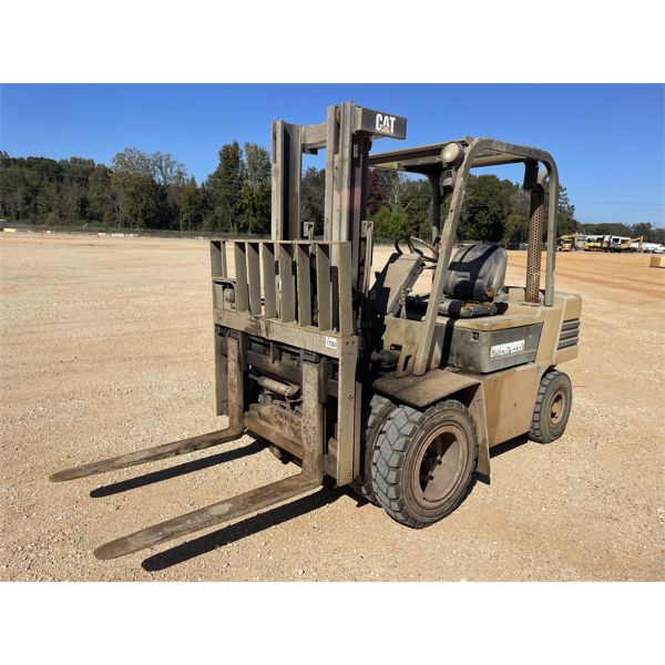 CAT V60E Forklift - Mast