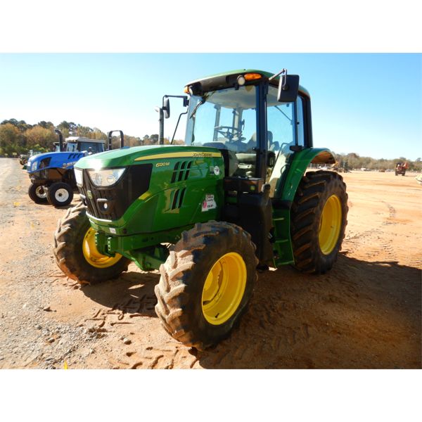 2018 JOHN DEERE 6120M Farm Tractor