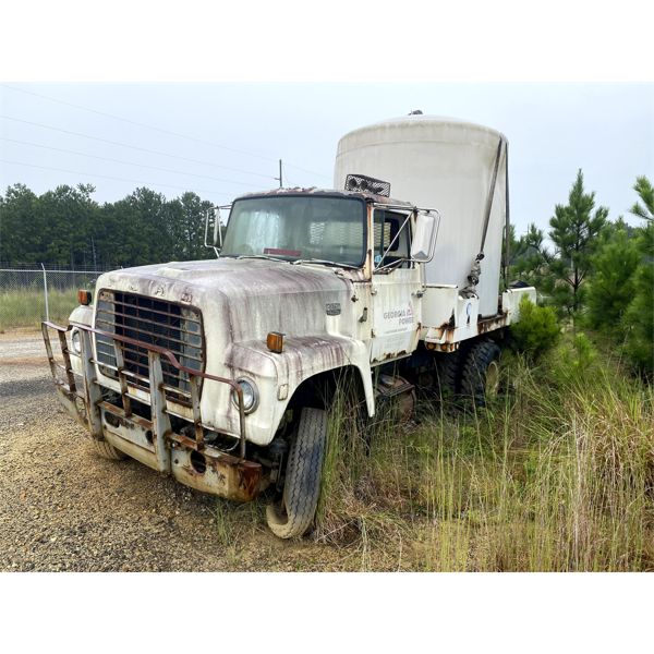 1977 FORD 6X4 Flatbed Truck