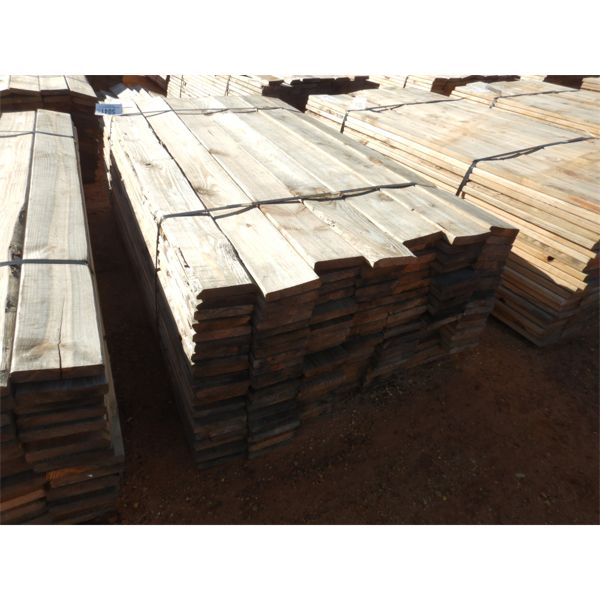 (1) BUNDLE 1" X 6" X 6' LUMBER (C4)