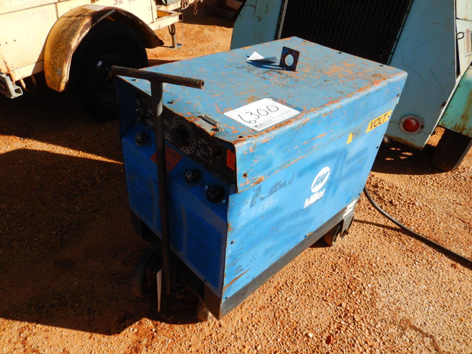 MILLER SRH333 DC ARC WELDER (B3) J.M. Wood Auction Company, Inc.