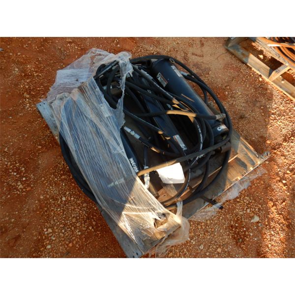 (3) MAXIM 3000 PSI HYD CYLINDER (B9)