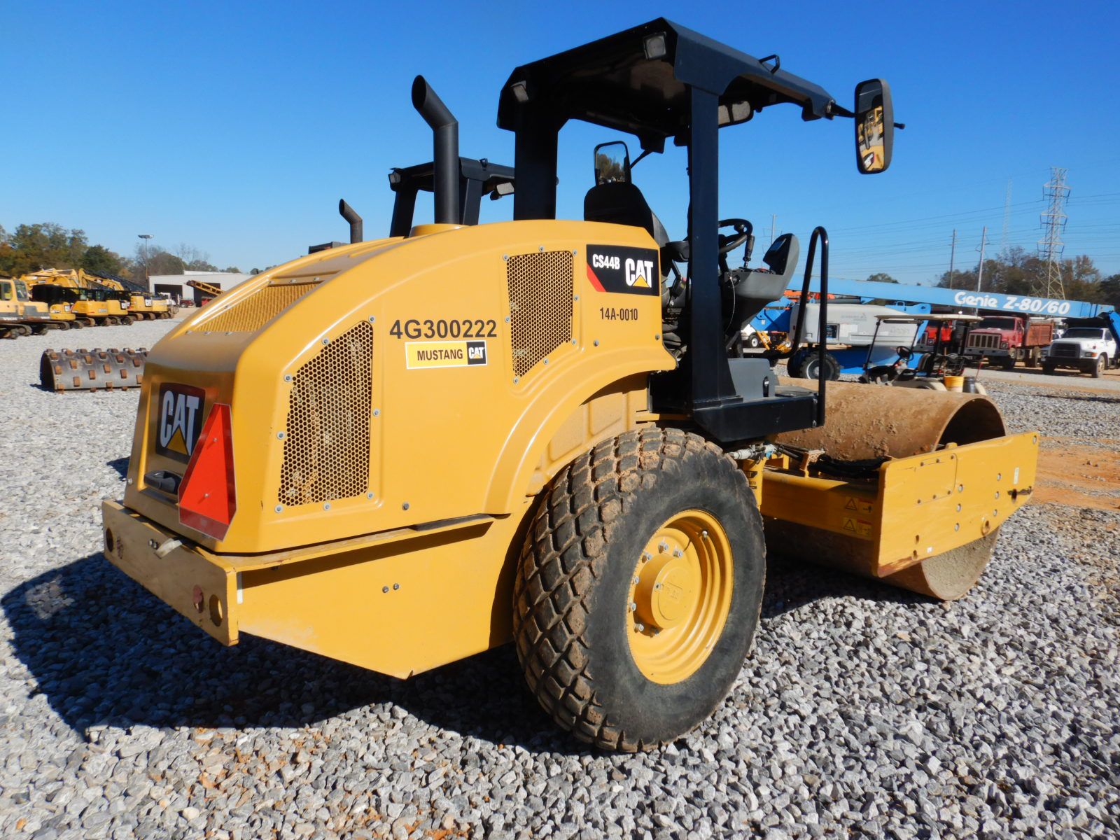 Cs44b 2019 CAT CS44B Roller - J.M. Wood Auction Company, Inc.