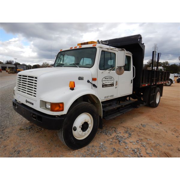 2002 INTERNATIONAL 4700 Flatbed Dump Truck