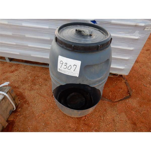 WILDLIFE FEEDER (C6)